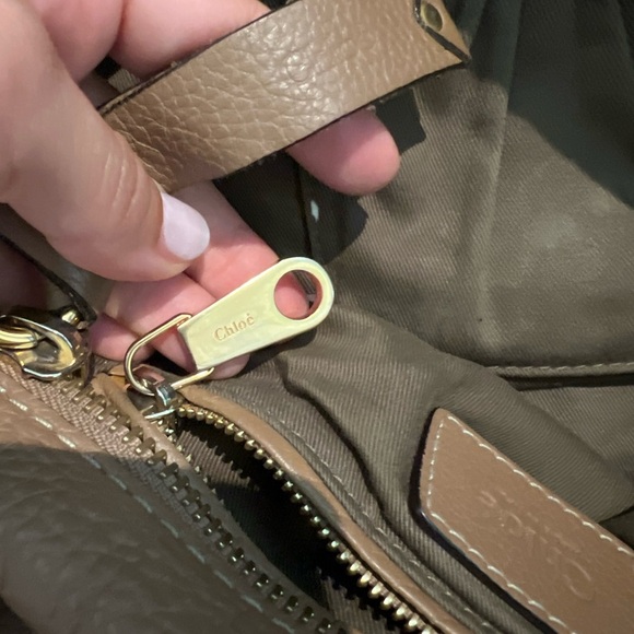 Chloe small Marcie bag in grained leather. Pre-loved, in excellent condition. - Picture 9 of 15